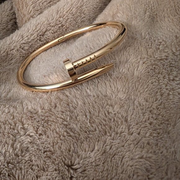 Nail Bracelet - Picture 1 of 1